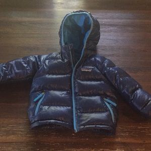 Navy blue Patagonia jacket. Down 6-12 months